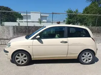 Usata Lancia Ypsilon 69 CV (50 kW) 2004 Utilitaria