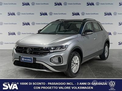Usata VW T-Roc Life 150 CV (110 kW) 2024 Pyrit silver / tetto nero past SUV