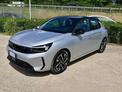 Usata Opel Corsa 75 CV (55 kW) 2024 Grigio Utilitaria