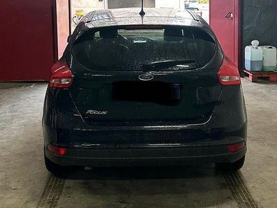 Usata Ford Focus 95 CV (69 kW) 2017 Nero Berlina