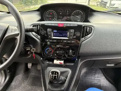 Usata Lancia Ypsilon Silver 69 CV (50 kW) 2023 Utilitaria