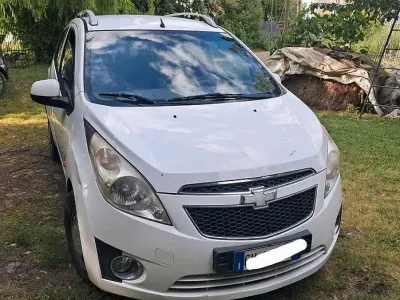 Usata Chevrolet Spark 81 CV (59 kW) 2010 Bianco Utilitaria