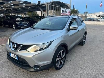 Usata Nissan Qashqai Tekna 130 CV (95 kW) 2015 Grigio SUV