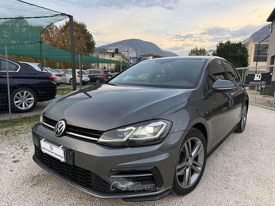 Usata VW Golf VII R-line 116 CV (85 kW) 2019 Grigio Berlina