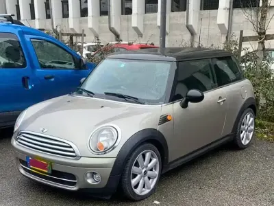 Usata Mini Cooper D 2008 Grigio Utilitaria