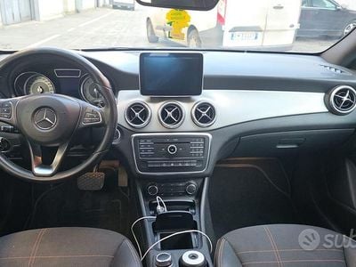 Usata Mercedes CLA200 136 CV (100 kW) 2015 Grigio Station wagon