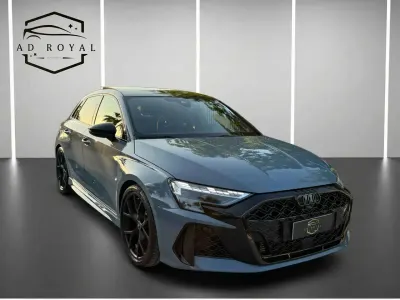 Usata Audi RS3 Ambiente 400 CV (294 kW) 2025 Grigio Berlina