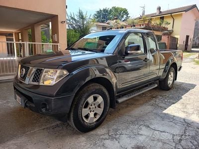 Usata Nissan Navara 171 CV (125 kW) 2009 Grigio Pick-up