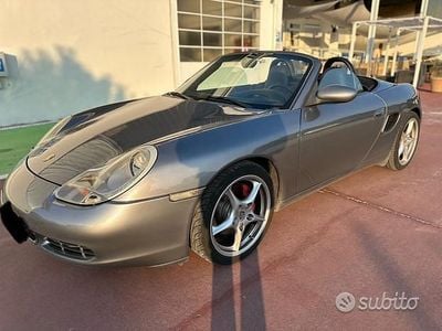 Usata Porsche Boxster 252 CV (185 kW) 2002 Grigio Cabrio