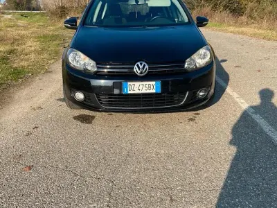 Usata VW Golf VI 102 CV (75 kW) 2009 Nero Utilitaria