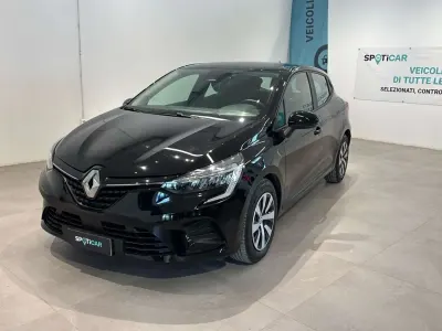 Usata Renault Clio V Equilibre 140 CV (102 kW) 2023 Nero Berlina