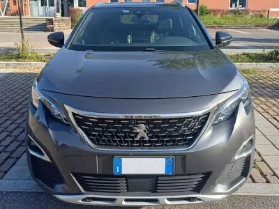 Usata Peugeot 3008 GT-line 131 CV (96 kW) 2018 Grigio SUV