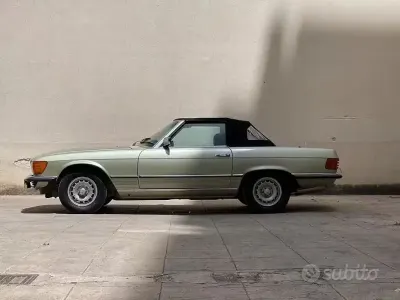 Usata Mercedes SL450 109 CV (80 kW) 1970 Verde Cabrio
