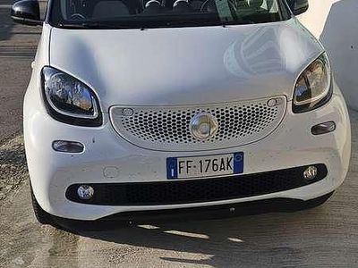 Usata Smart ForFour Passion 71 CV (52 kW) 2015 Bianco Utilitaria