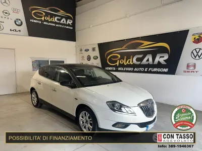Usata Lancia Delta Gold 120 CV (88 kW) 2011 Beige Utilitaria