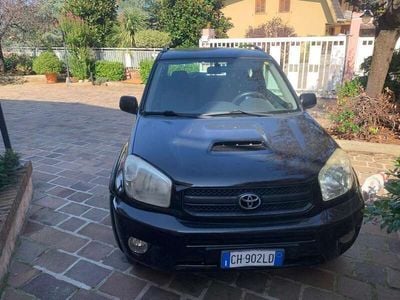 Usata Toyota RAV4 116 CV (85 kW) 2003 Nero SUV