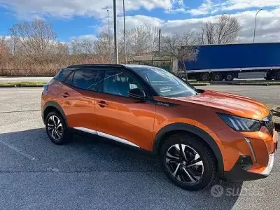 Usado Peugeot 2008 GT-line 131 HP (96 kW) 2020 SUV