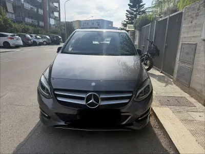 Usata Mercedes B220 Premium 177 CV (130 kW) 2016 Utilitaria