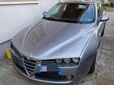 usata Alfa Romeo 159 SW 1.9 jtdm 16v Distinctive 150cv q-tronic