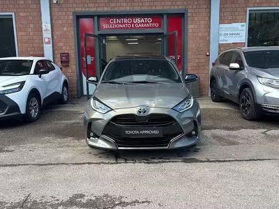 Usata Toyota Yaris Hybrid Lounge 116 CV (85 kW) 2021 Other Berlina