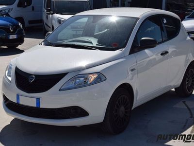 usata Lancia Ypsilon 1.0 FireFly 5 porte S&S Hybrid Ecochic Gold usato