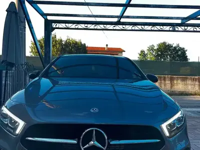 Usata Mercedes A180 136 CV (100 kW) 2019 Grigio Berlina