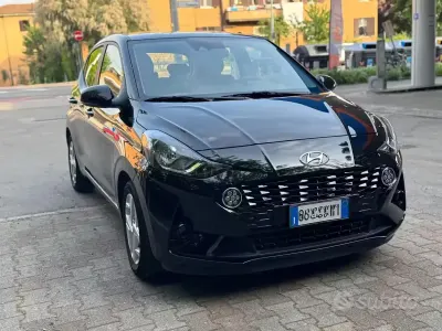 Usata Hyundai i10 Advanced 67 CV (49 kW) 2022 Nero Utilitaria