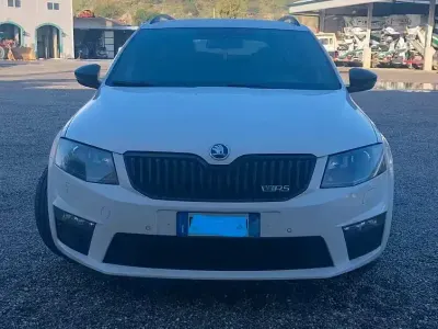 Usata Skoda Octavia RS 184 CV (135 kW) 2016 Bianco Station wagon