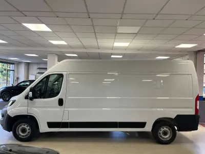 Usata Fiat Ducato 140 CV (102 kW) 2023 Bianco Furgone