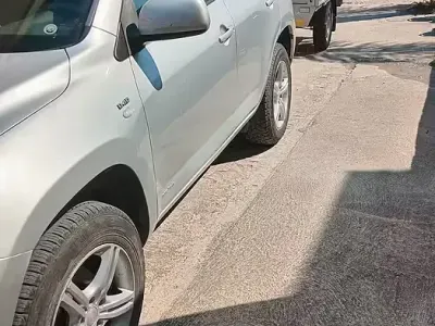 Usata Toyota RAV4 136 CV (100 kW) 2009 Grigio SUV