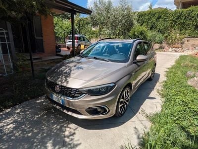 Usata Fiat Tipo Lounge 120 CV (88 kW) 2017 Bronzo Station wagon