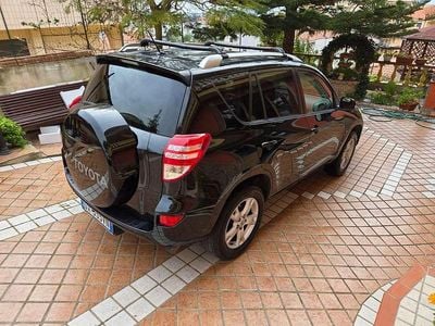 Usata Toyota RAV4 150 CV (110 kW) 2009 Nero SUV