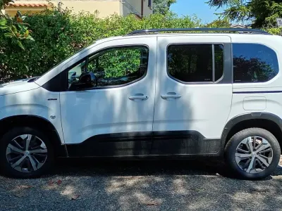 Usata Peugeot Rifter GT-line 102 CV (75 kW) 2019 Monovolume