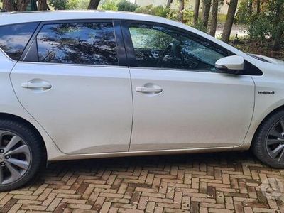 Toyota Auris Hybrid