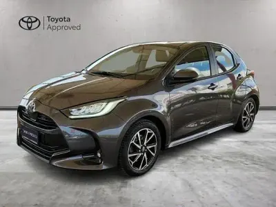Usata Toyota Yaris Trend 91 CV (66 kW) 2022 Dark grey met Utilitaria