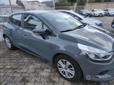 Usata Renault Clio IV 90 CV (66 kW) 2019 Grigio Berlina