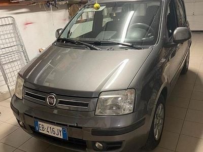 Begagnad Fiat Panda 60 HK (44 kW) 2010 Grå Halvkombi