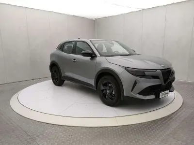 Usata Alfa Romeo GT Junior 145 CV (106 kW) 2025 Argento SUV
