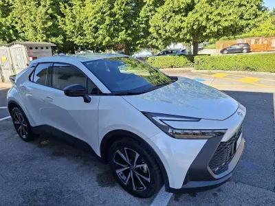 Usata Toyota C-HR Trend 152 CV (111 kW) 2024 Bianco SUV
