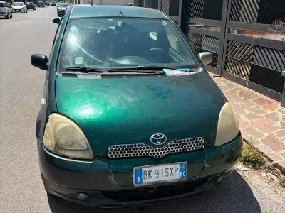 Usata Toyota Yaris 68 CV (50 kW) 2000 Berlina