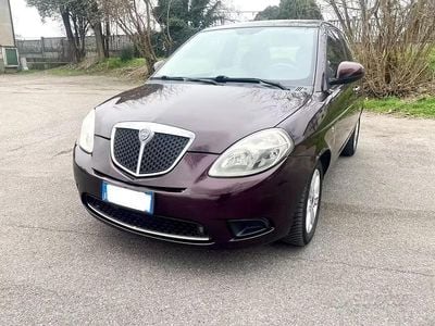 Usata Lancia Ypsilon 77 CV (56 kW) 2009 Viola Utilitaria