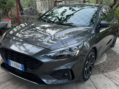 Usata Ford Focus ST-Line 120 CV (88 kW) 2019 Grigio Berlina