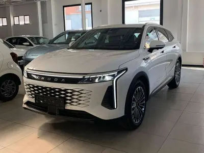 Nuova Omoda 9 143 CV (105 kW) 2026 Khaki white SUV