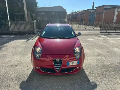 Usata Alfa Romeo MiTo Distinctive 85 CV (62 kW) 2015 Rosso Utilitaria