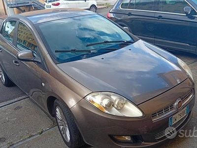Usata Fiat Bravo 120 CV (88 kW) 2009 Marrone Utilitaria