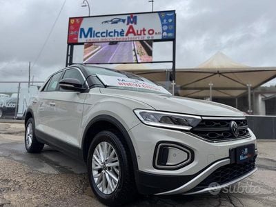 Usata VW T-Roc 150 CV (110 kW) 2022 Bianco SUV