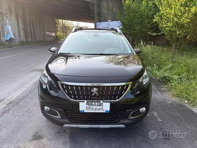 Usata Peugeot 2008 Allure 120 CV (88 kW) 2016 Nero SUV