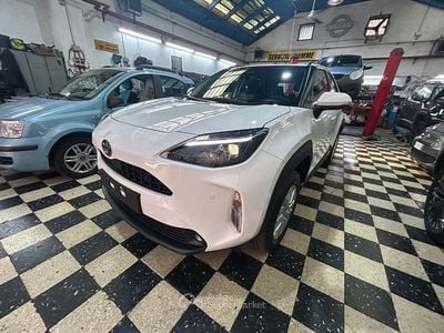 Nuova Toyota Yaris Cross 92 CV (67 kW) 2026 Bianco SUV