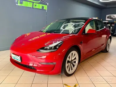 Usata Tesla Model 3 Long Range AWD 152 kW (208 CV) 2021 Rosso Berlina