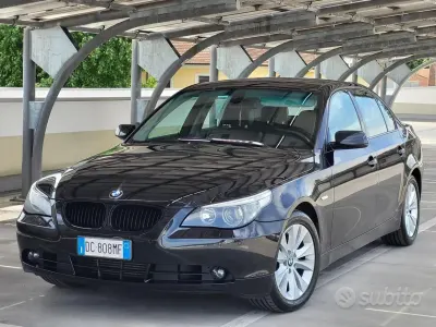 Usata BMW 530 231 CV (169 kW) 2006 Nero Berlina